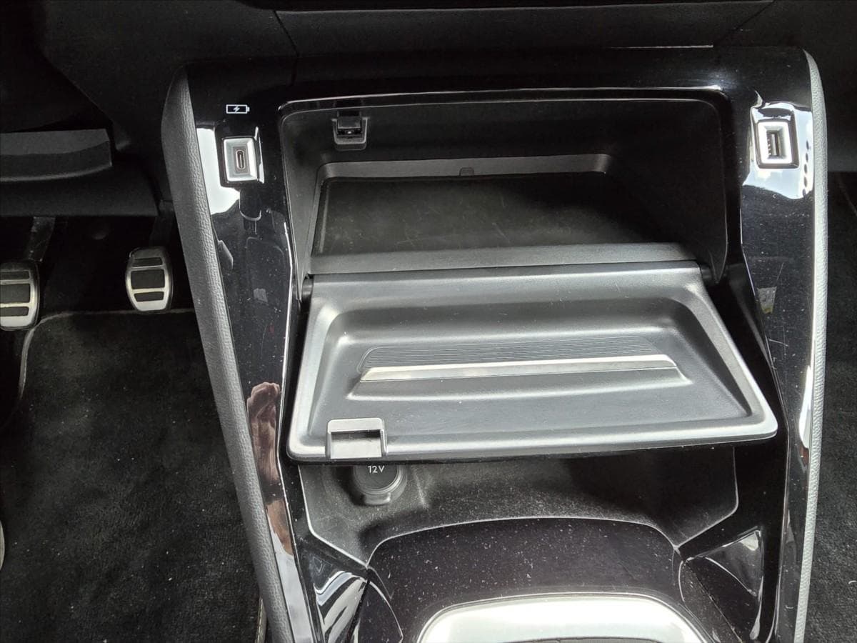 2021 Peugeot 2008 - 5