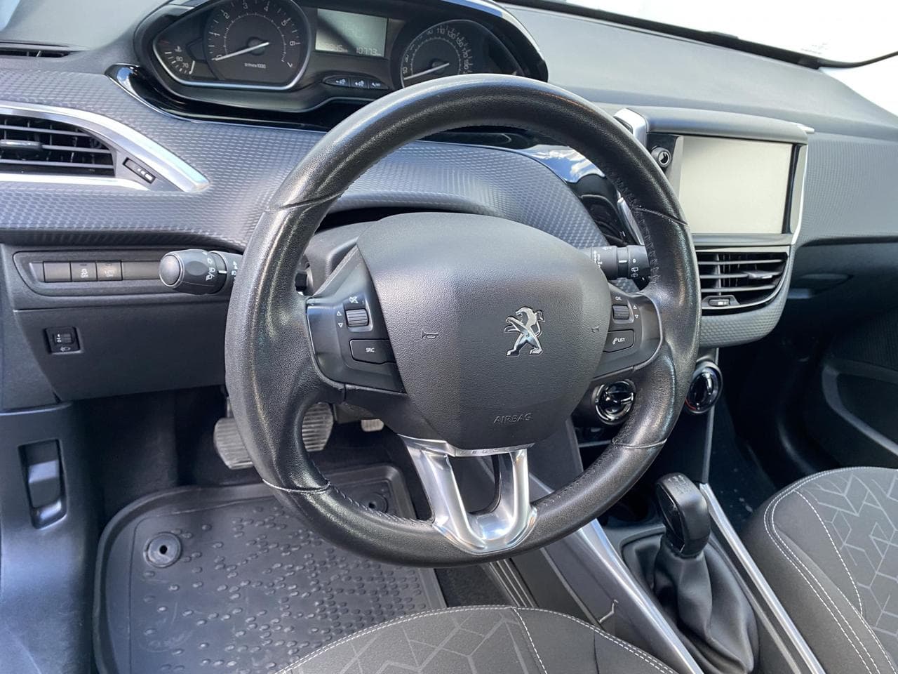 2016 Peugeot 2008 - 12