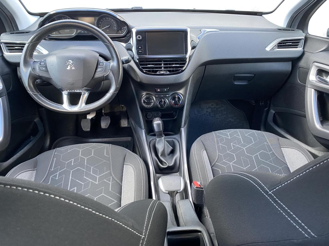 2016 Peugeot 2008 - 8