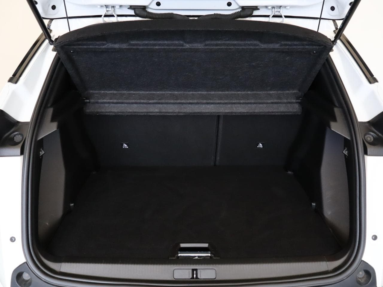 2021 Peugeot 2008 - 18