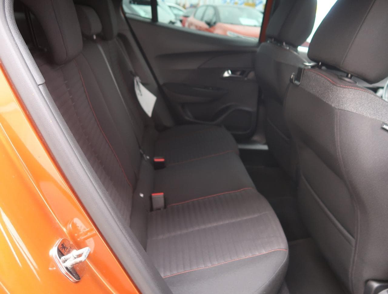 2020 Peugeot 2008 - 13