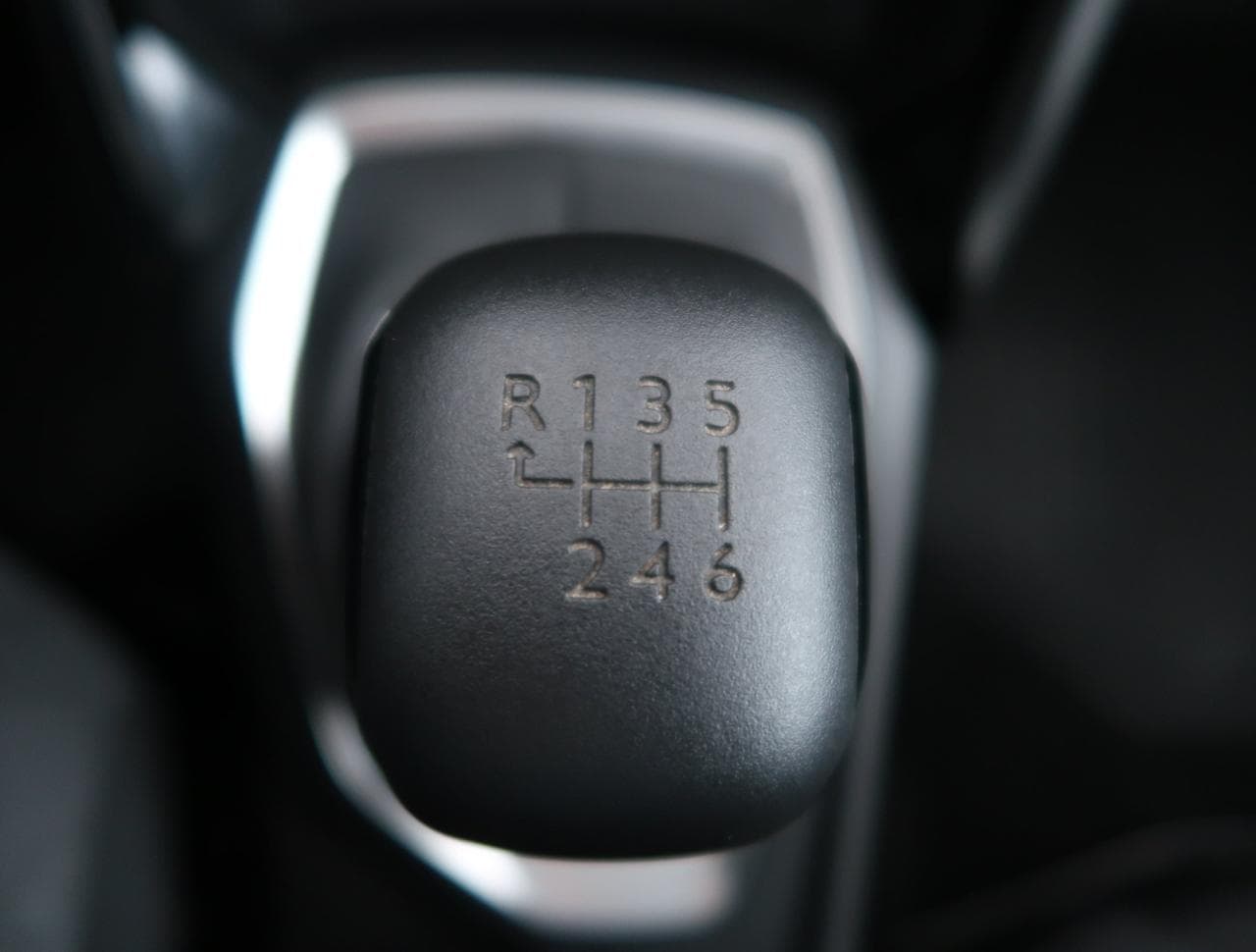 2021 Peugeot 2008 - 19