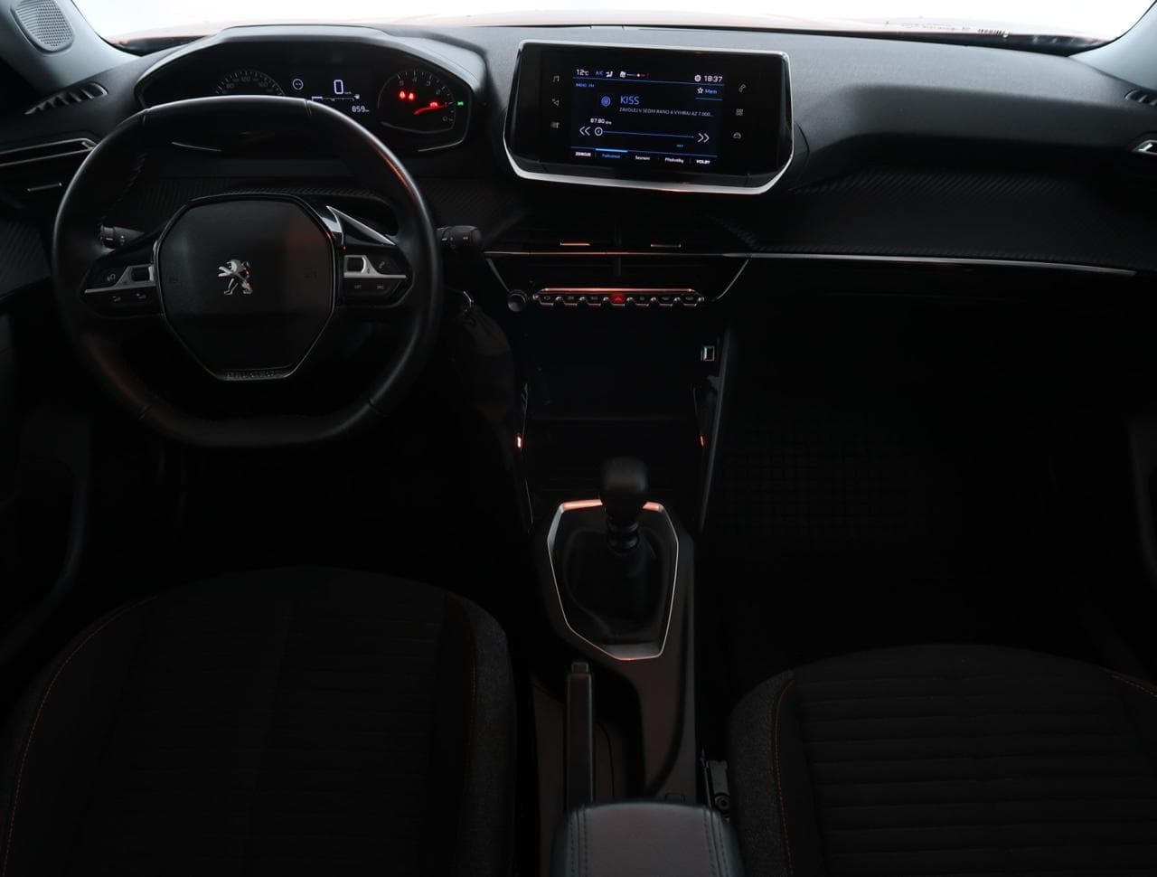2021 Peugeot 2008 - 10