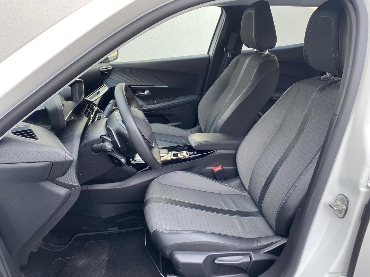 2022 Peugeot 2008 - 9