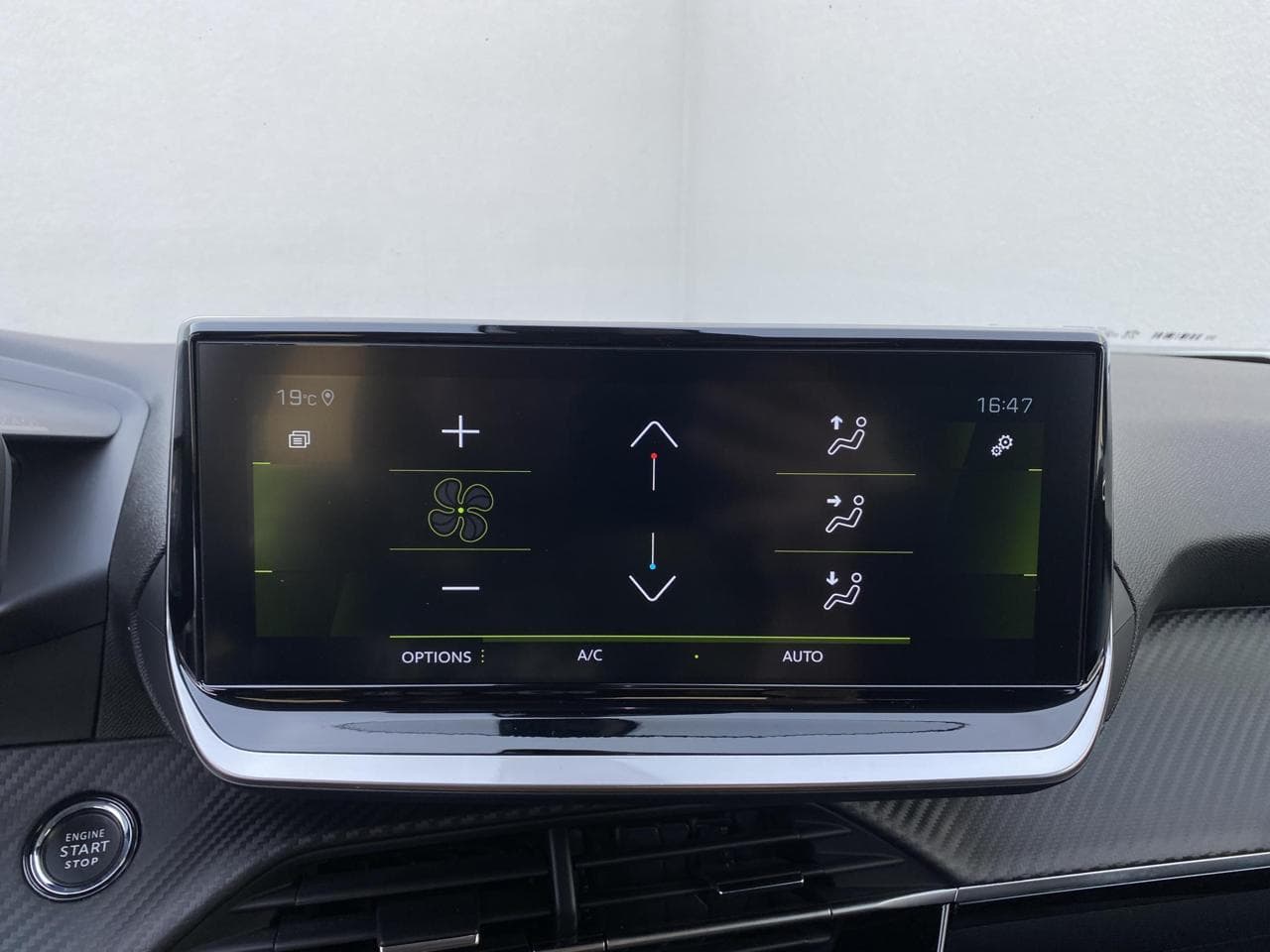 2022 Peugeot 2008 - 18