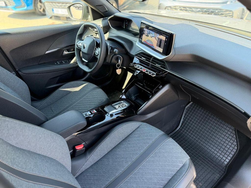 2024 Peugeot 2008 - 18