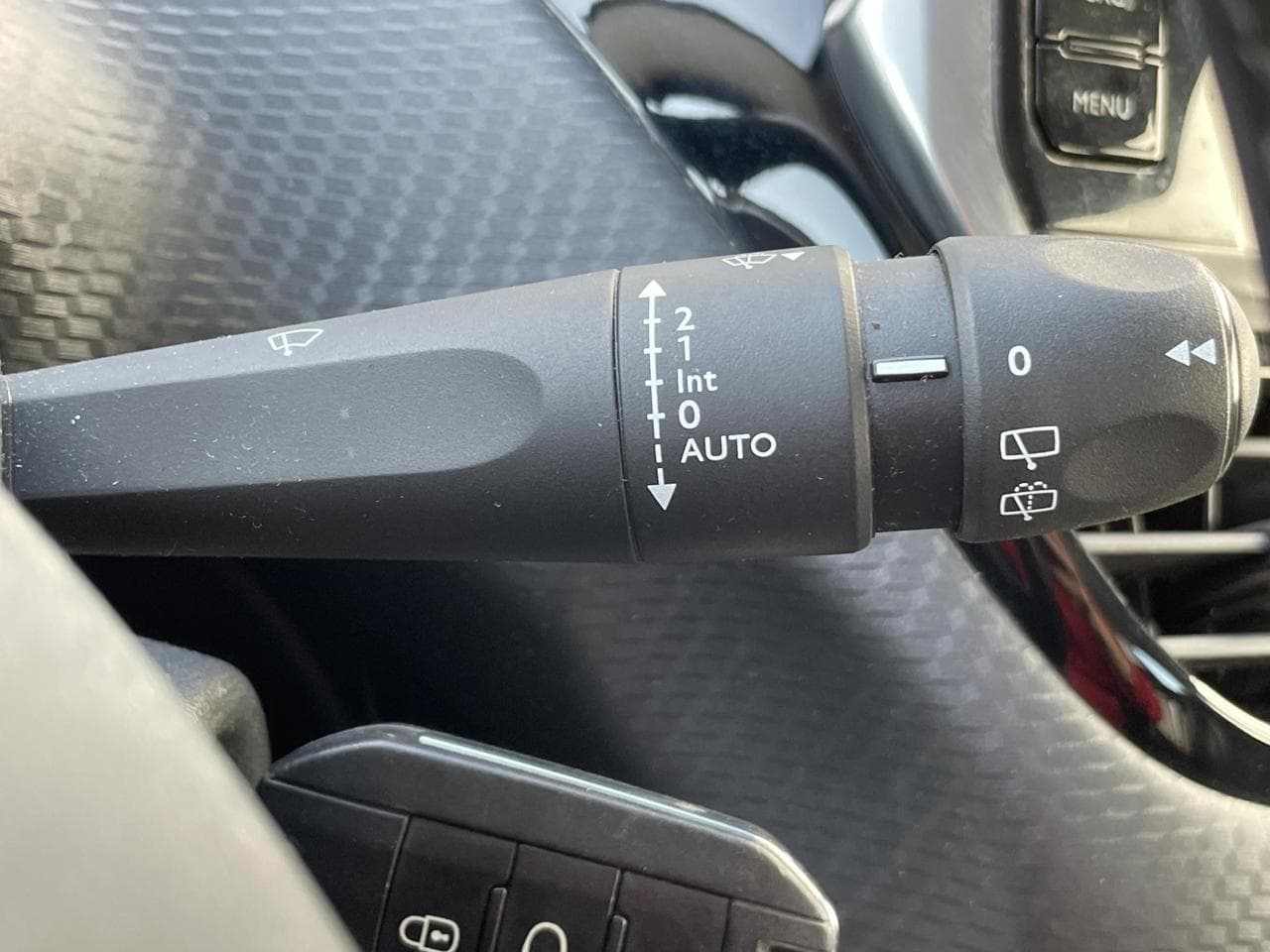 2019 Peugeot 2008 - 37