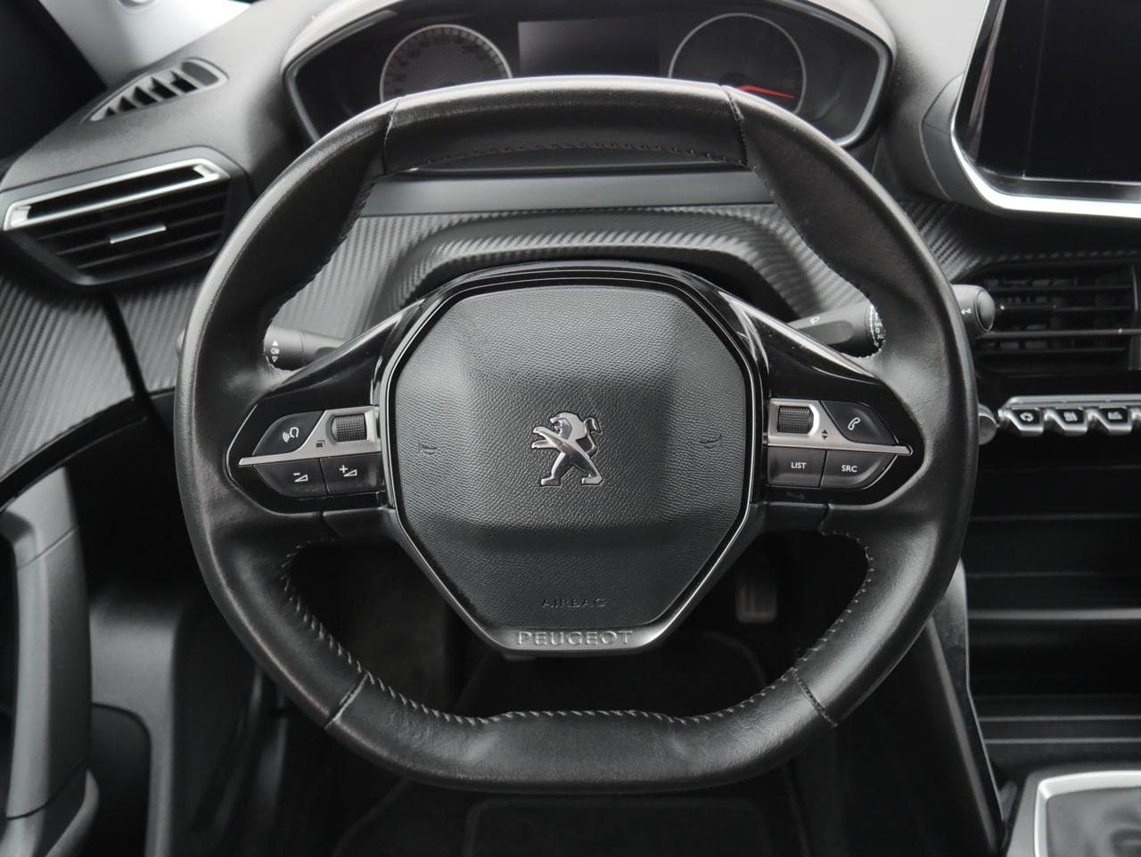 2021 Peugeot 2008 - 11
