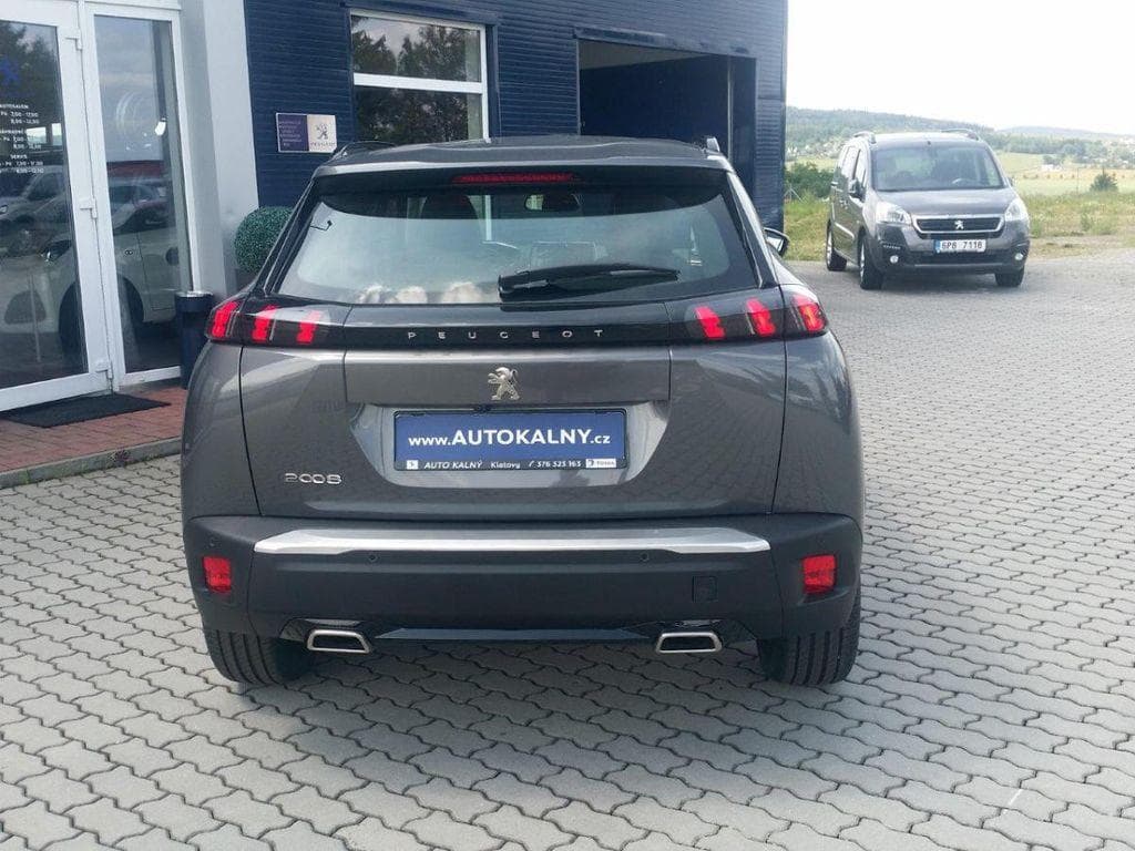 2022 Peugeot 2008 - 10