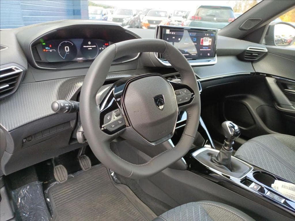 2025 Peugeot 2008 - 9