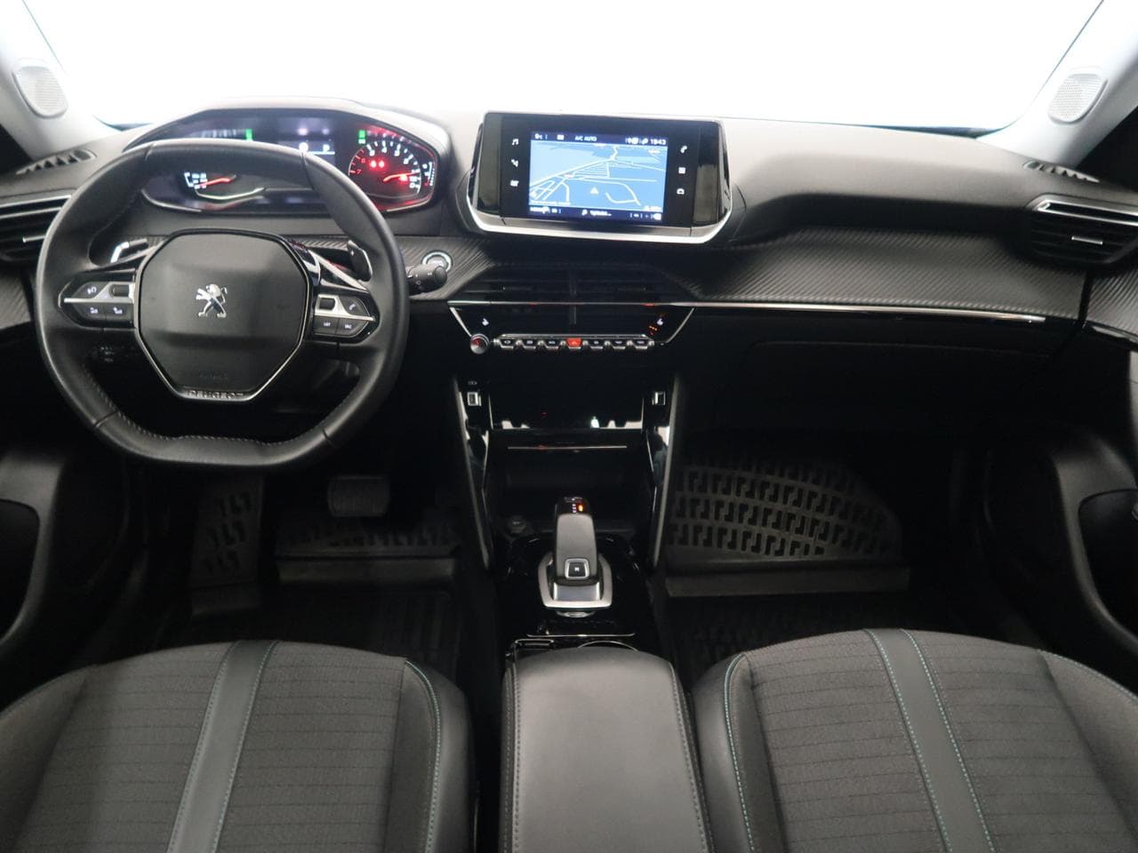 2021 Peugeot 2008 - 10