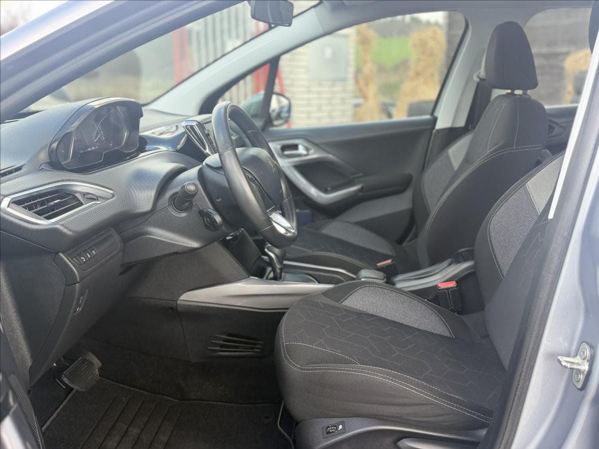 2017 Peugeot 2008 - 9