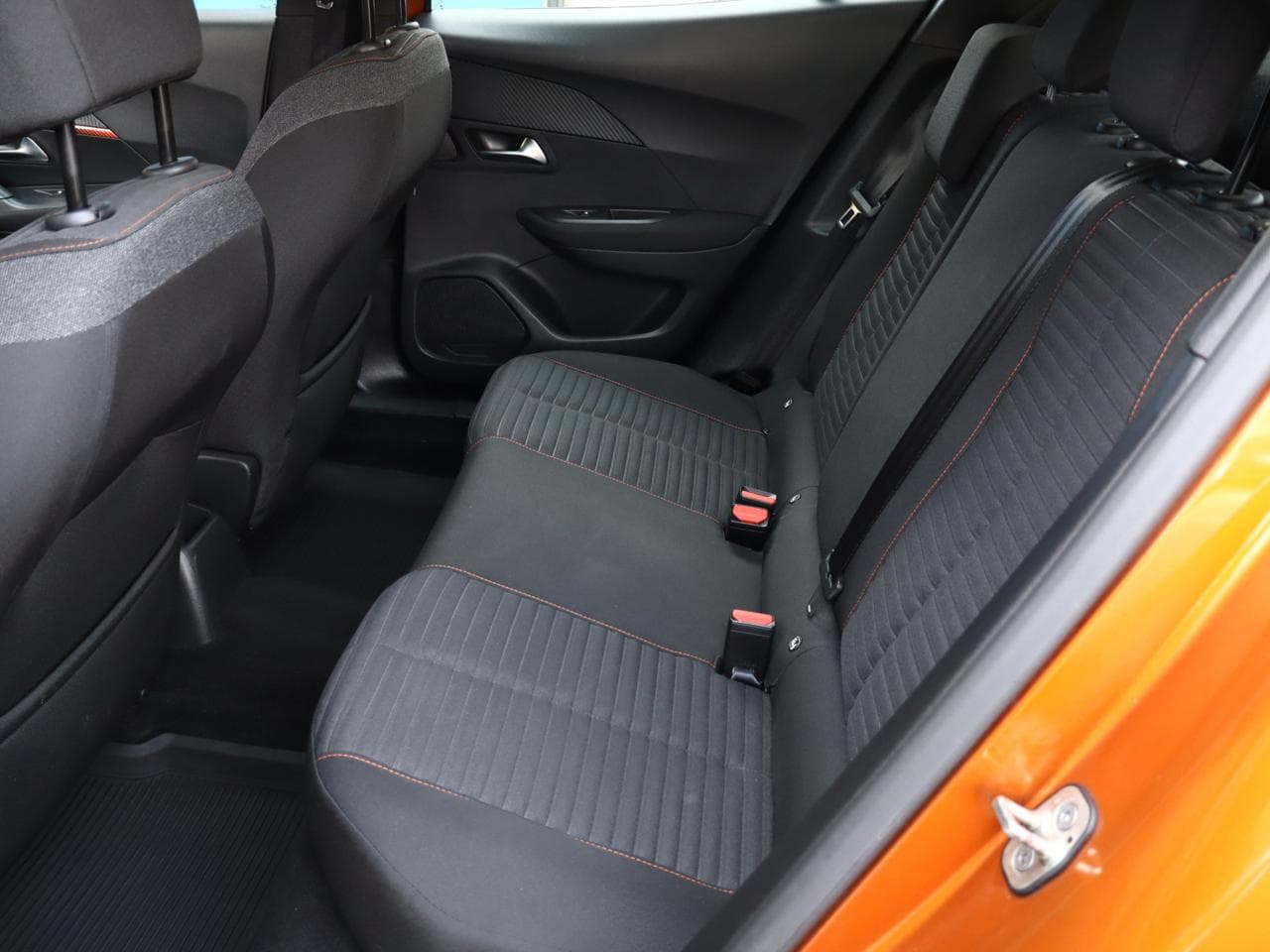 2020 Peugeot 2008 - 13