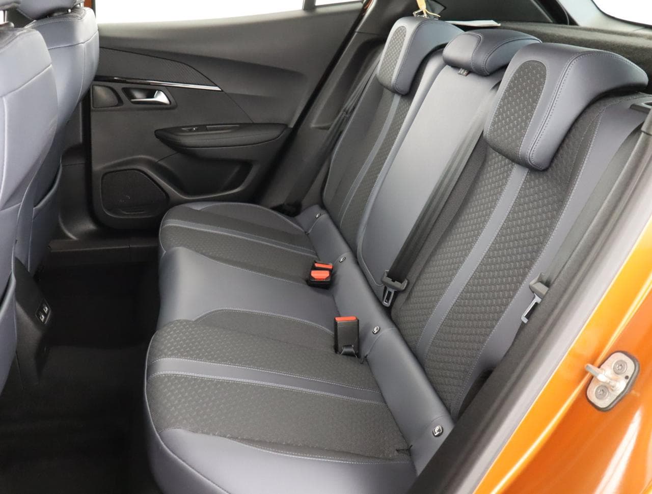 2020 Peugeot 2008 - 23