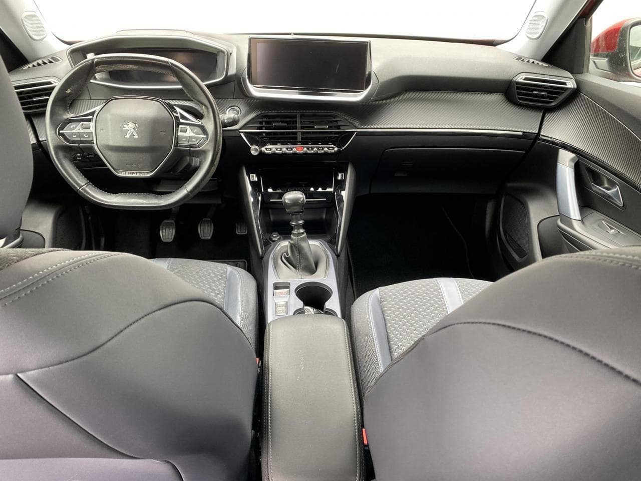 2020 Peugeot 2008 - 12