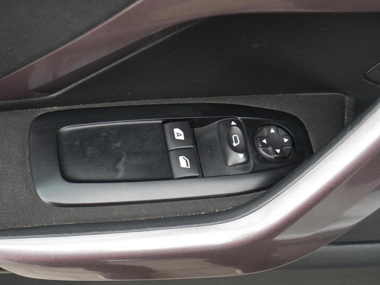2014 Peugeot 2008 - 11