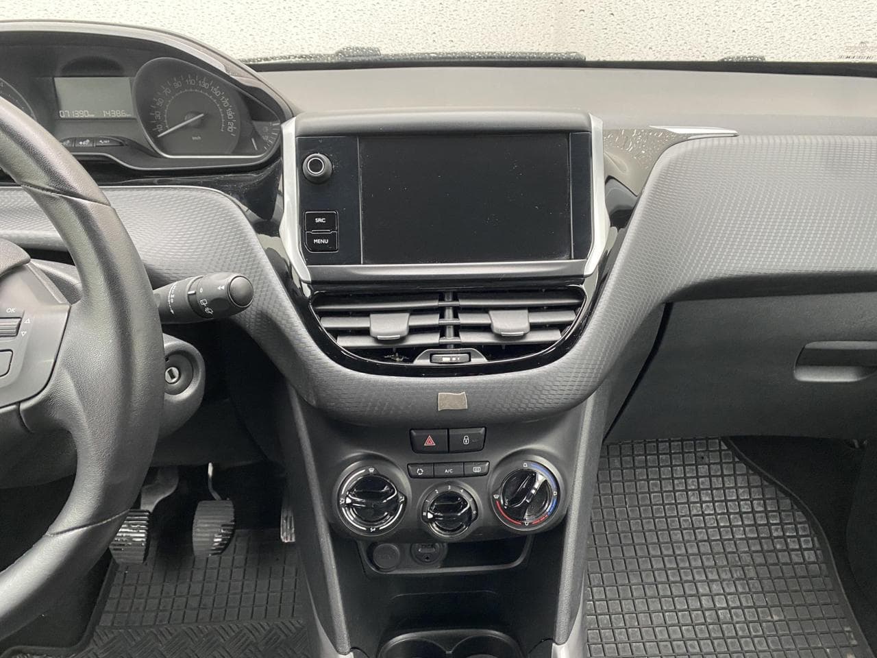 2018 Peugeot 2008 - 16