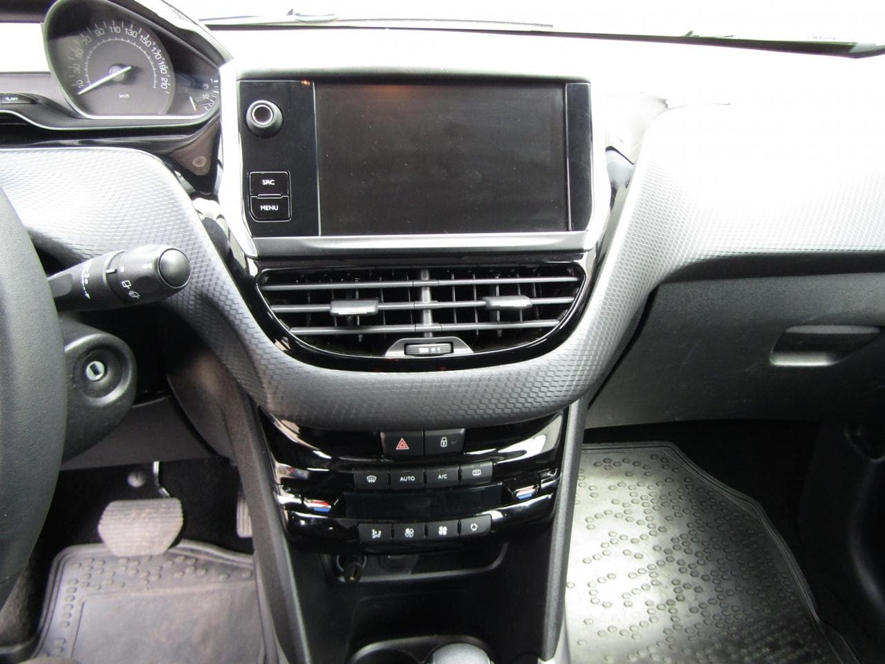 2019 Peugeot 2008 - 15