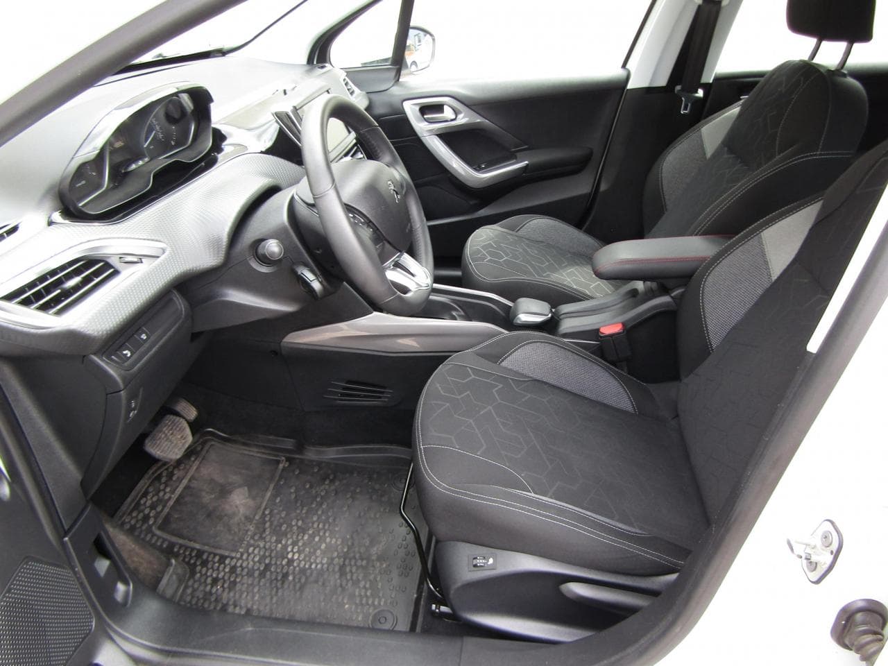 2019 Peugeot 2008 - 9