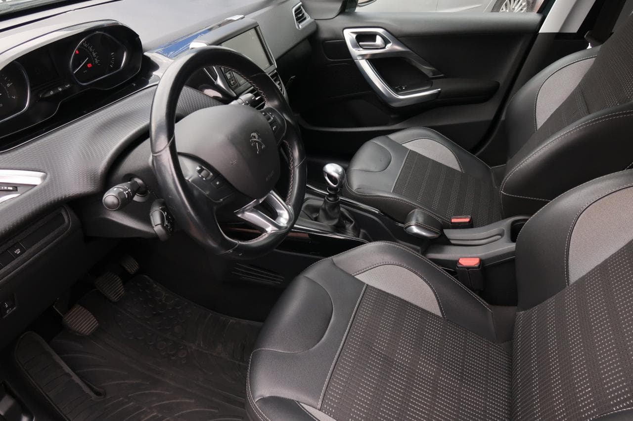 2018 Peugeot 2008 - 30