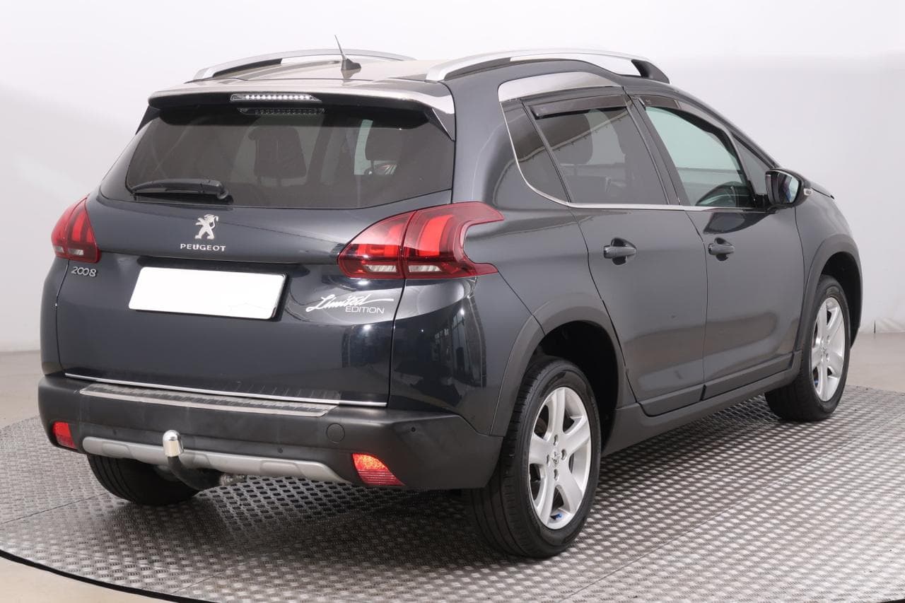 2018 Peugeot 2008 - 13