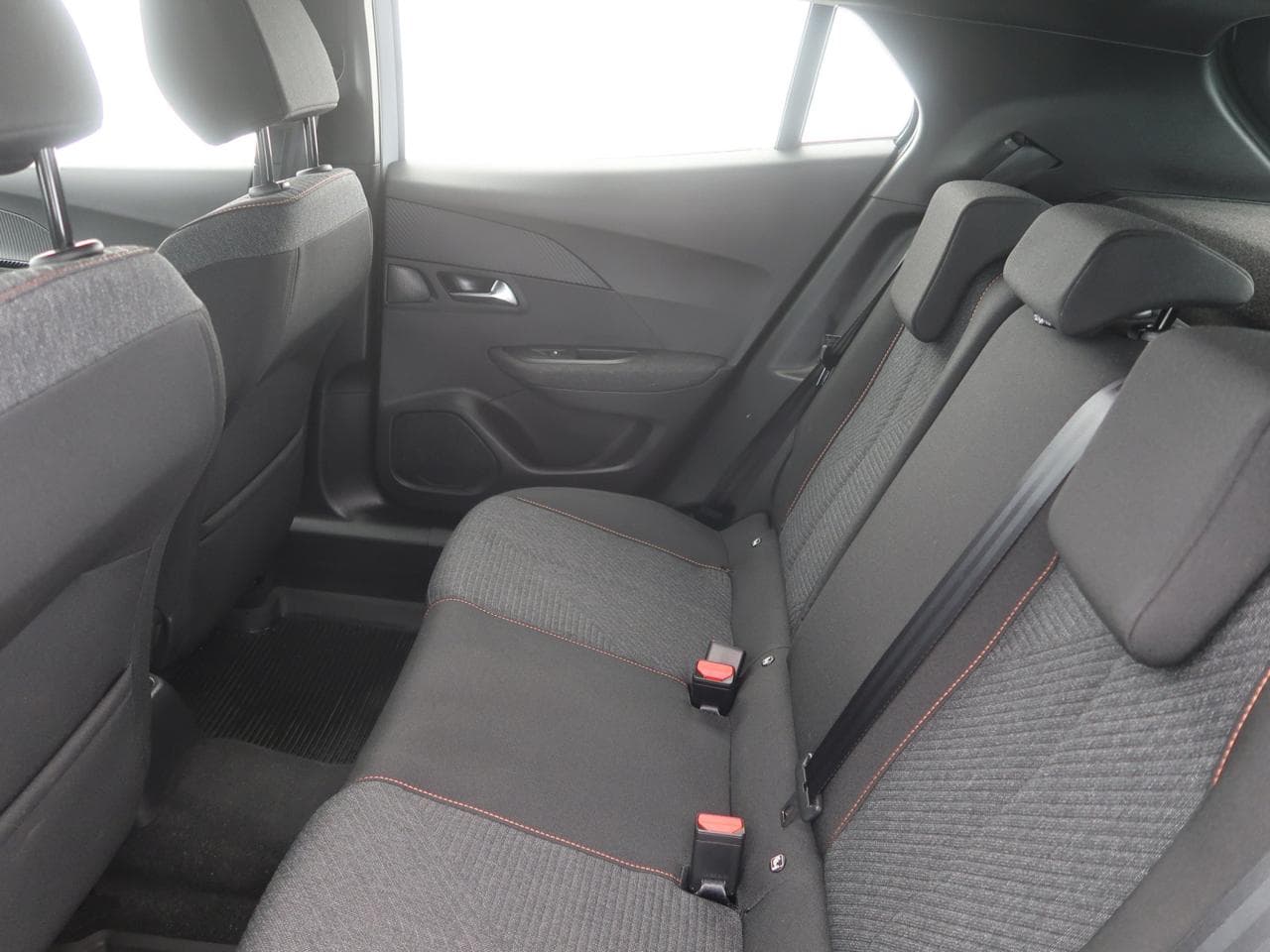 2025 Peugeot 2008 - 29