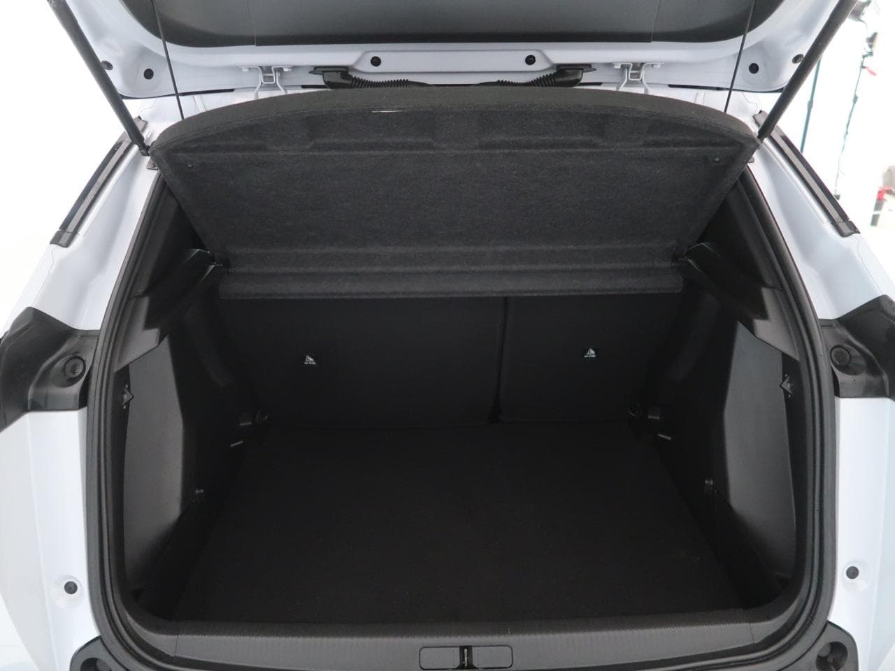 2025 Peugeot 2008 - 37