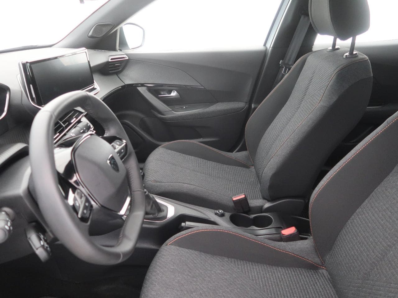 2025 Peugeot 2008 - 31