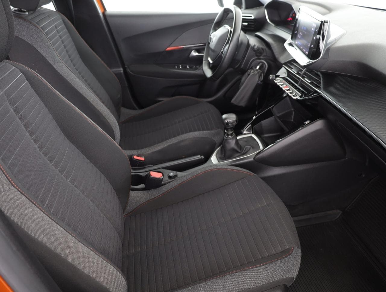 2021 Peugeot 2008 - 10