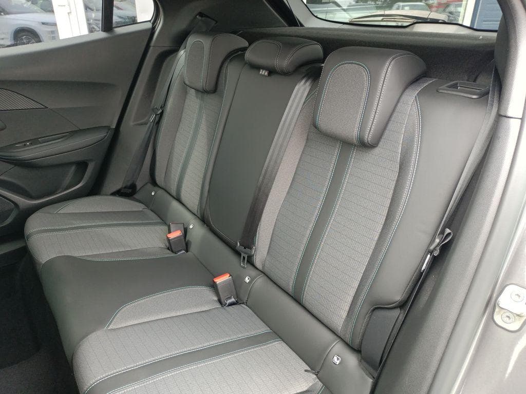 2022 Peugeot 2008 - 5