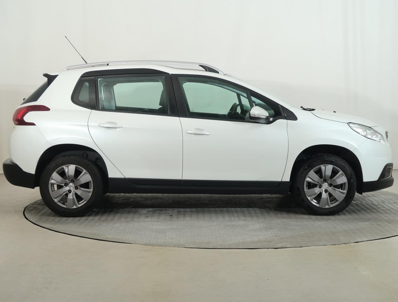 2016 Peugeot 2008 - 8