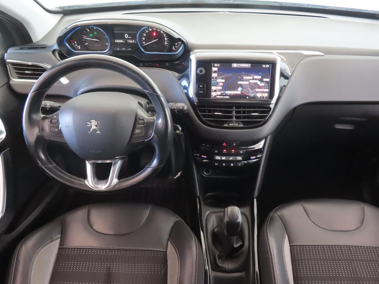 2016 Peugeot 2008 - 17