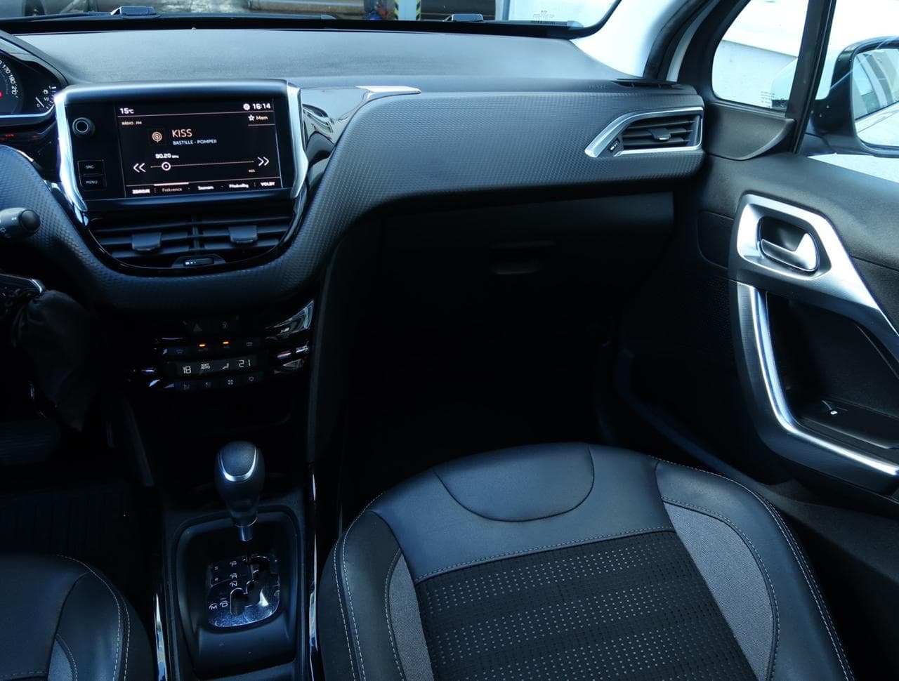 2018 Peugeot 2008 - 13