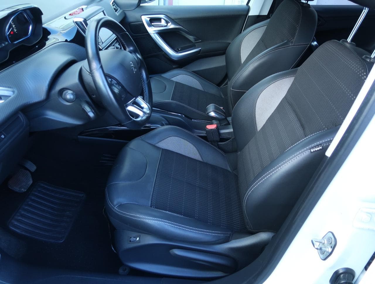 2018 Peugeot 2008 - 23