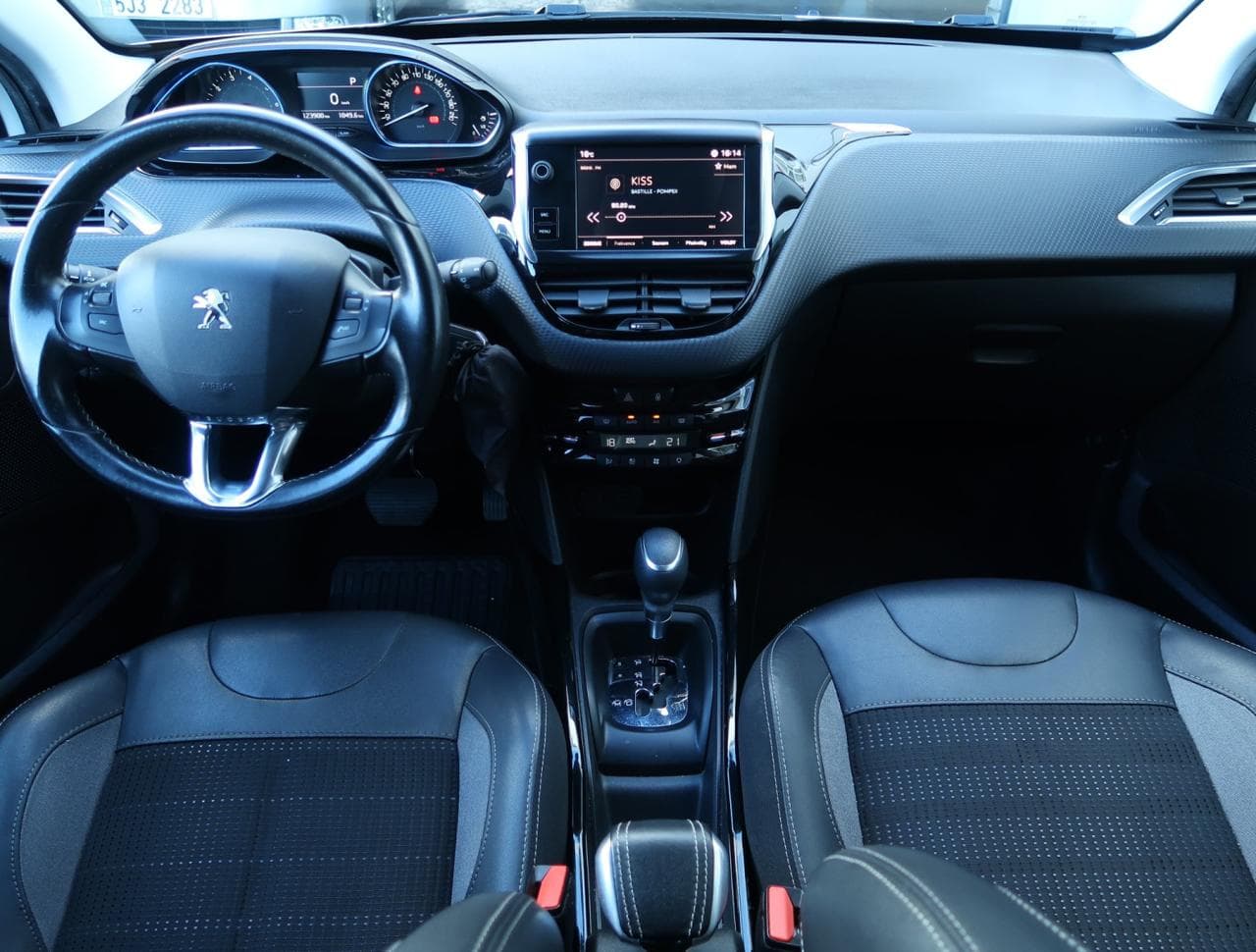 2018 Peugeot 2008 - 11