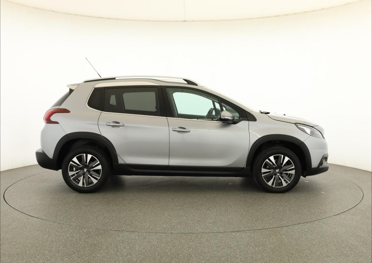 2018 Peugeot 2008 - 13