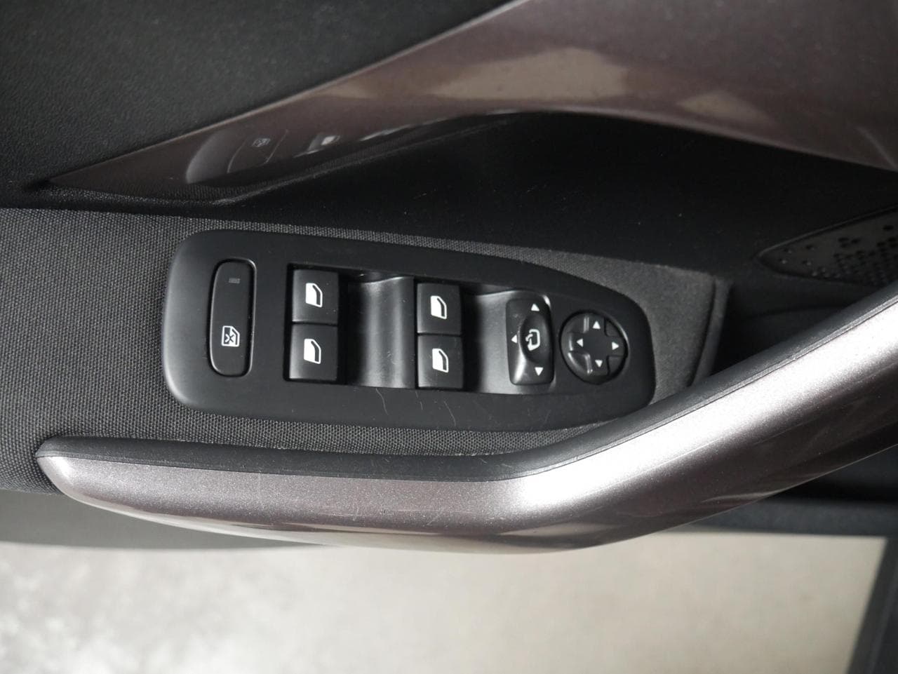 2014 Peugeot 2008 - 19