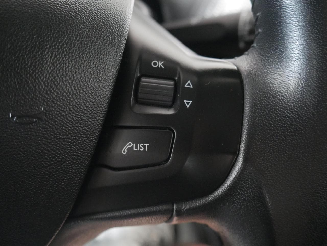 2014 Peugeot 2008 - 15