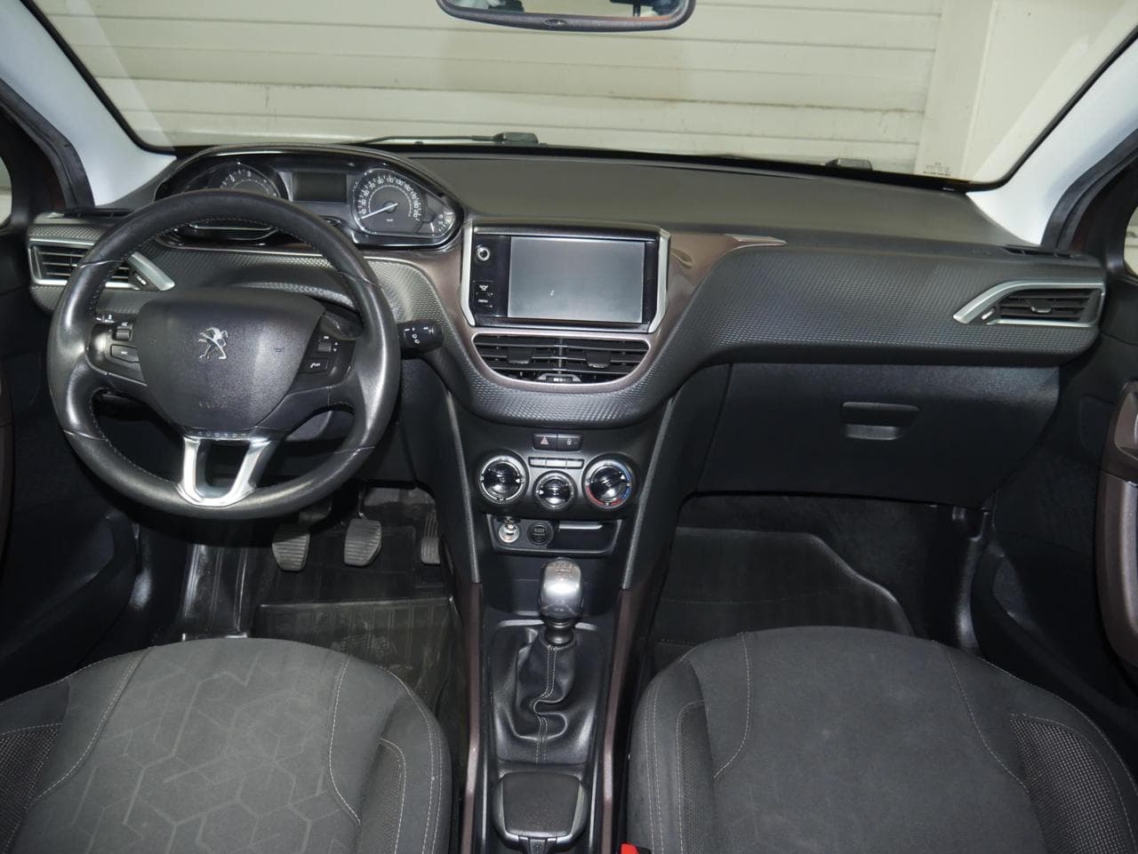 2014 Peugeot 2008 - 8