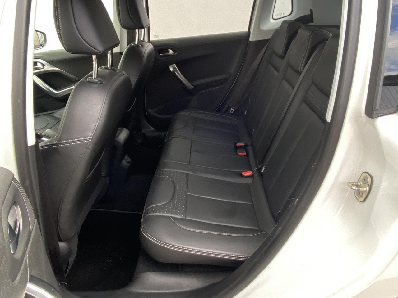 2013 Peugeot 2008 - 18