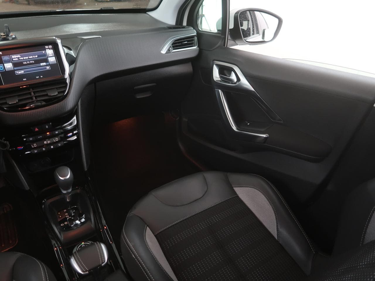2016 Peugeot 2008 - 17