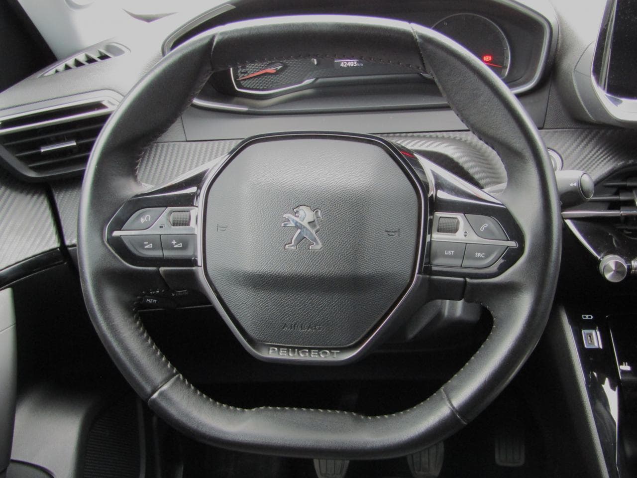 2021 Peugeot 2008 - 25