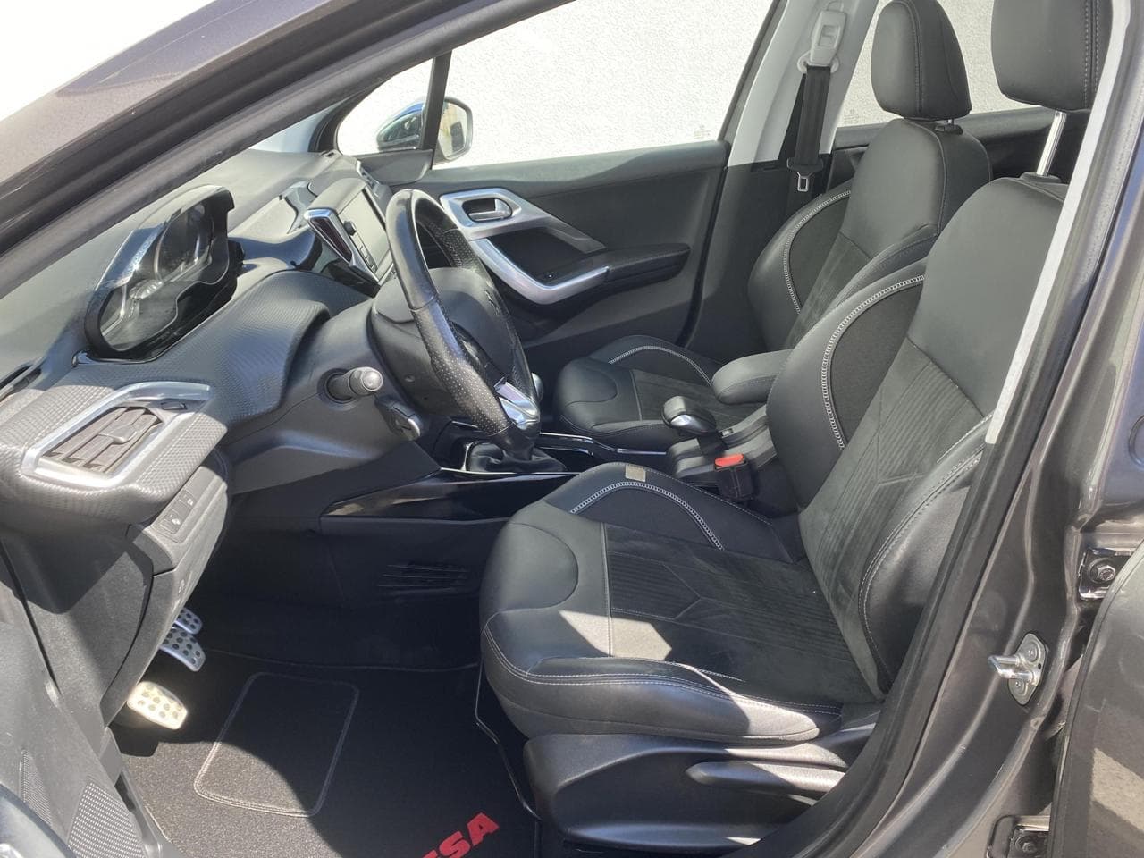 2017 Peugeot 2008 - 15