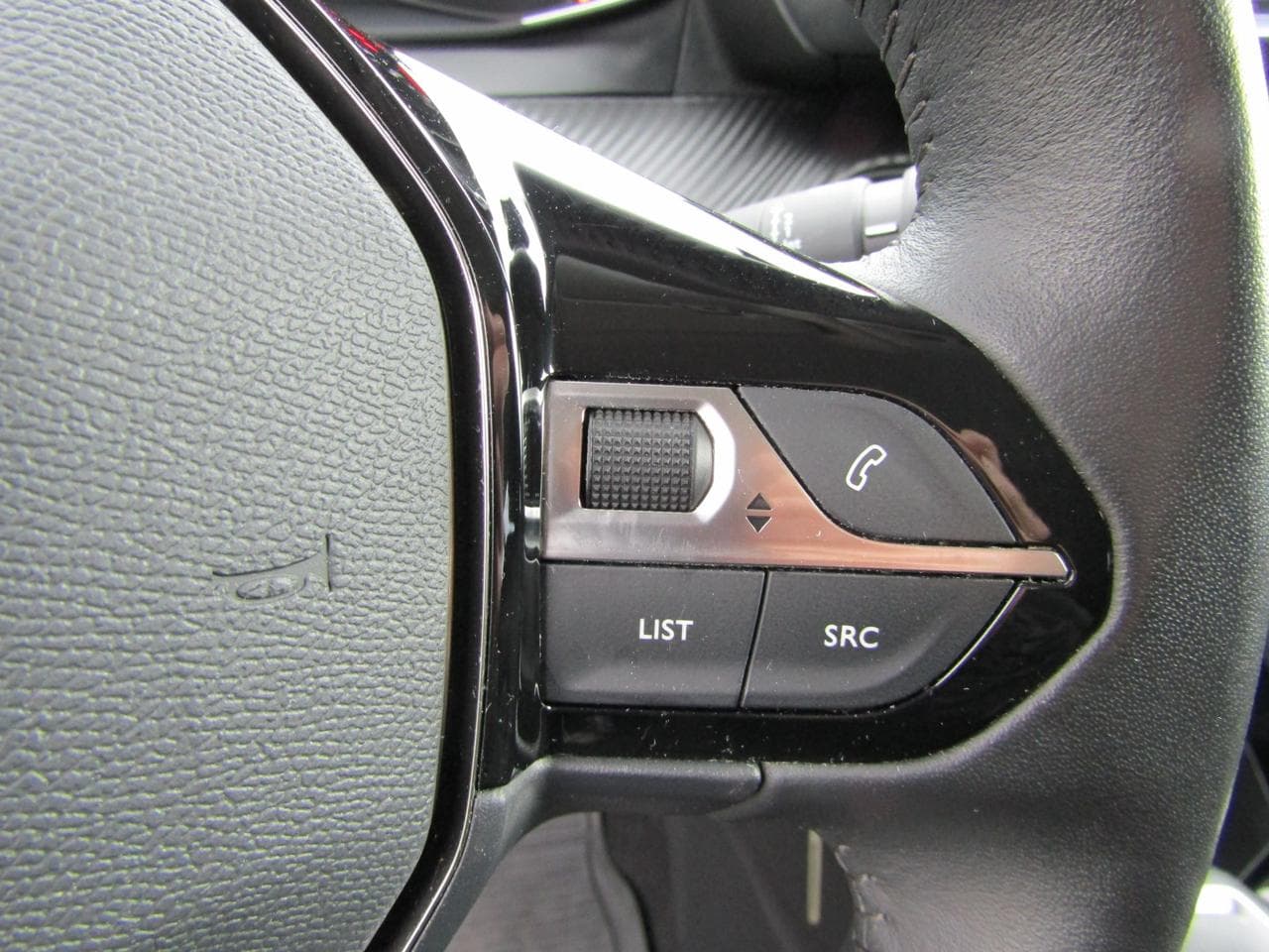 2022 Peugeot 2008 - 26