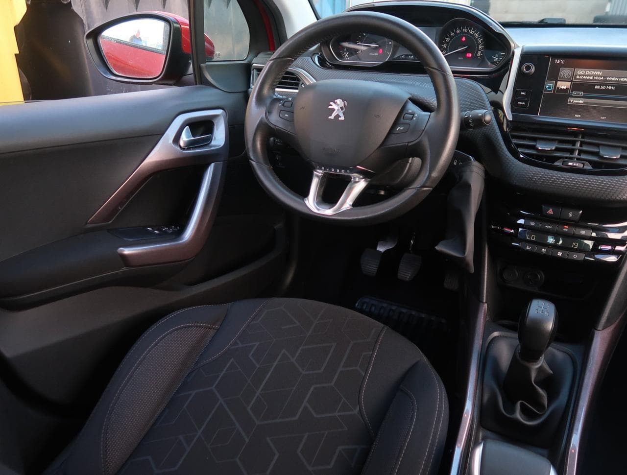 2016 Peugeot 2008 - 9