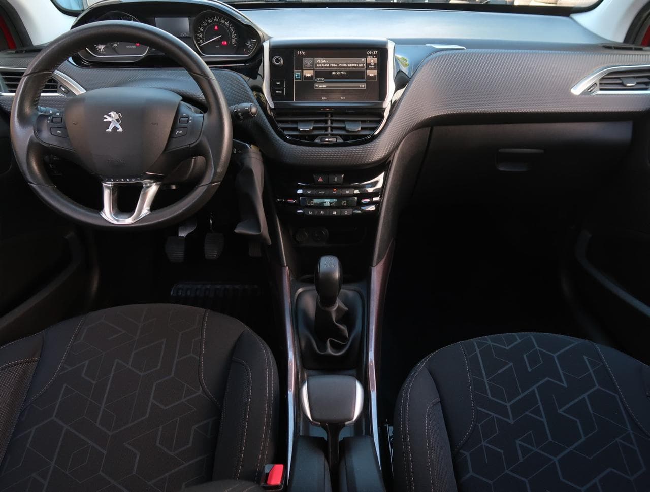 2016 Peugeot 2008 - 10