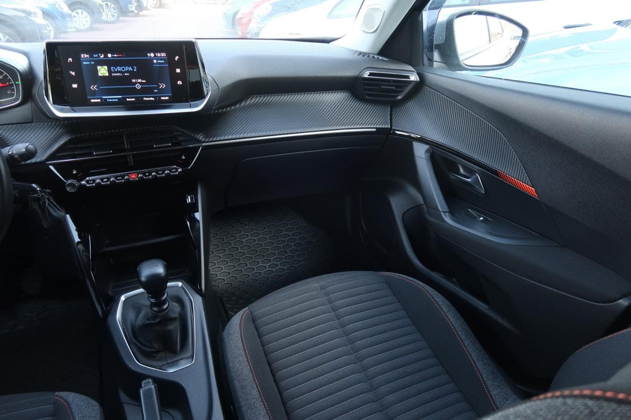 2021 Peugeot 2008 - 11