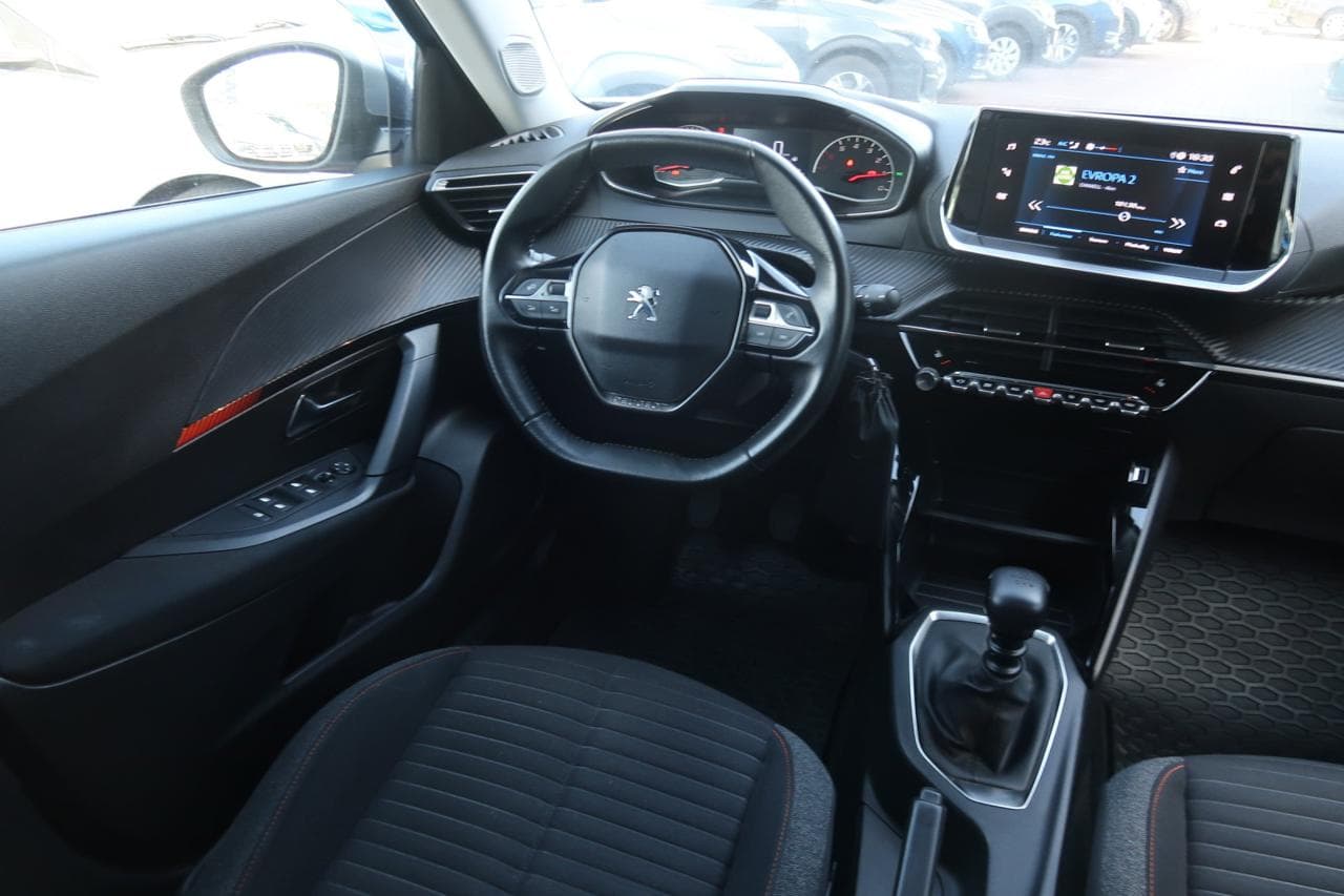 2021 Peugeot 2008 - 9