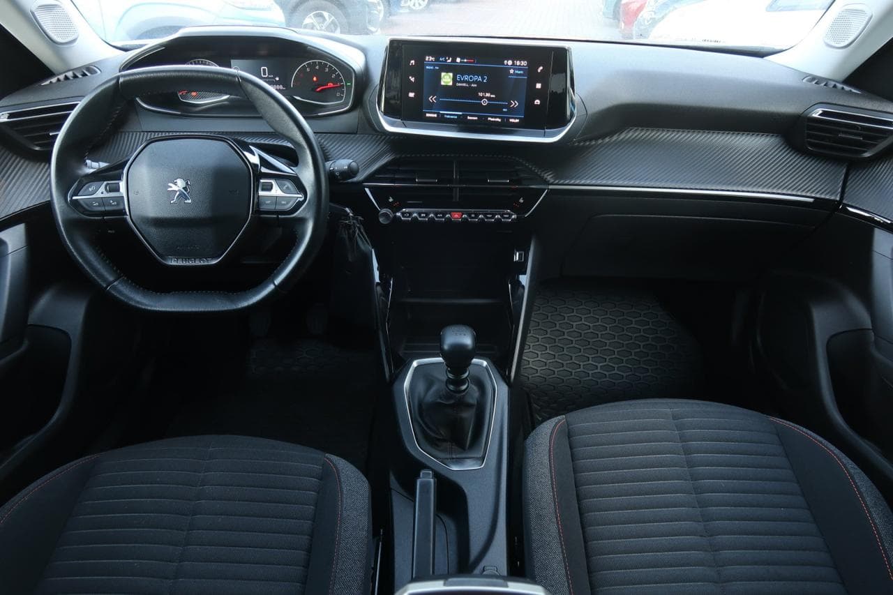 2021 Peugeot 2008 - 10