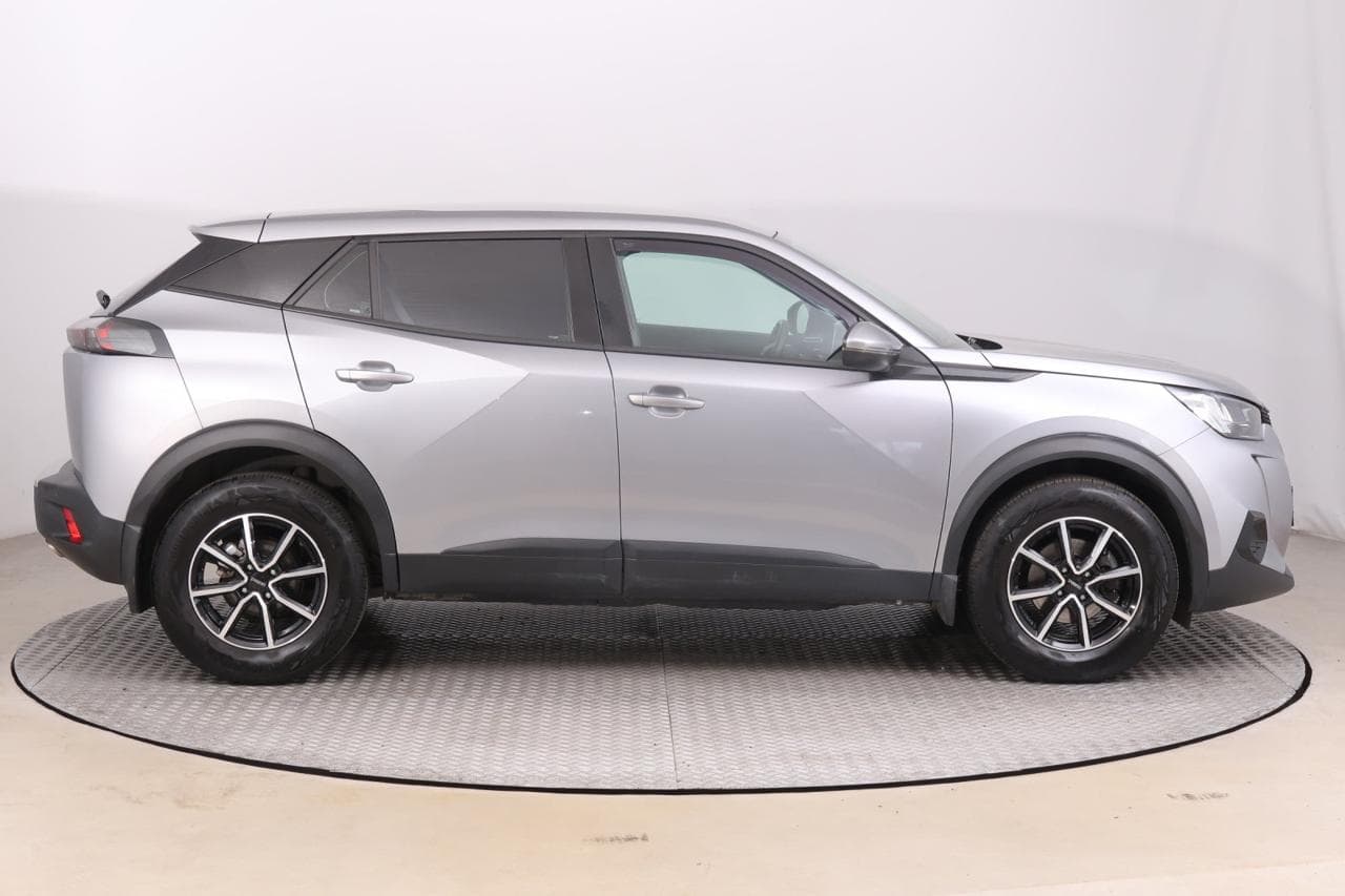 2021 Peugeot 2008 - 8